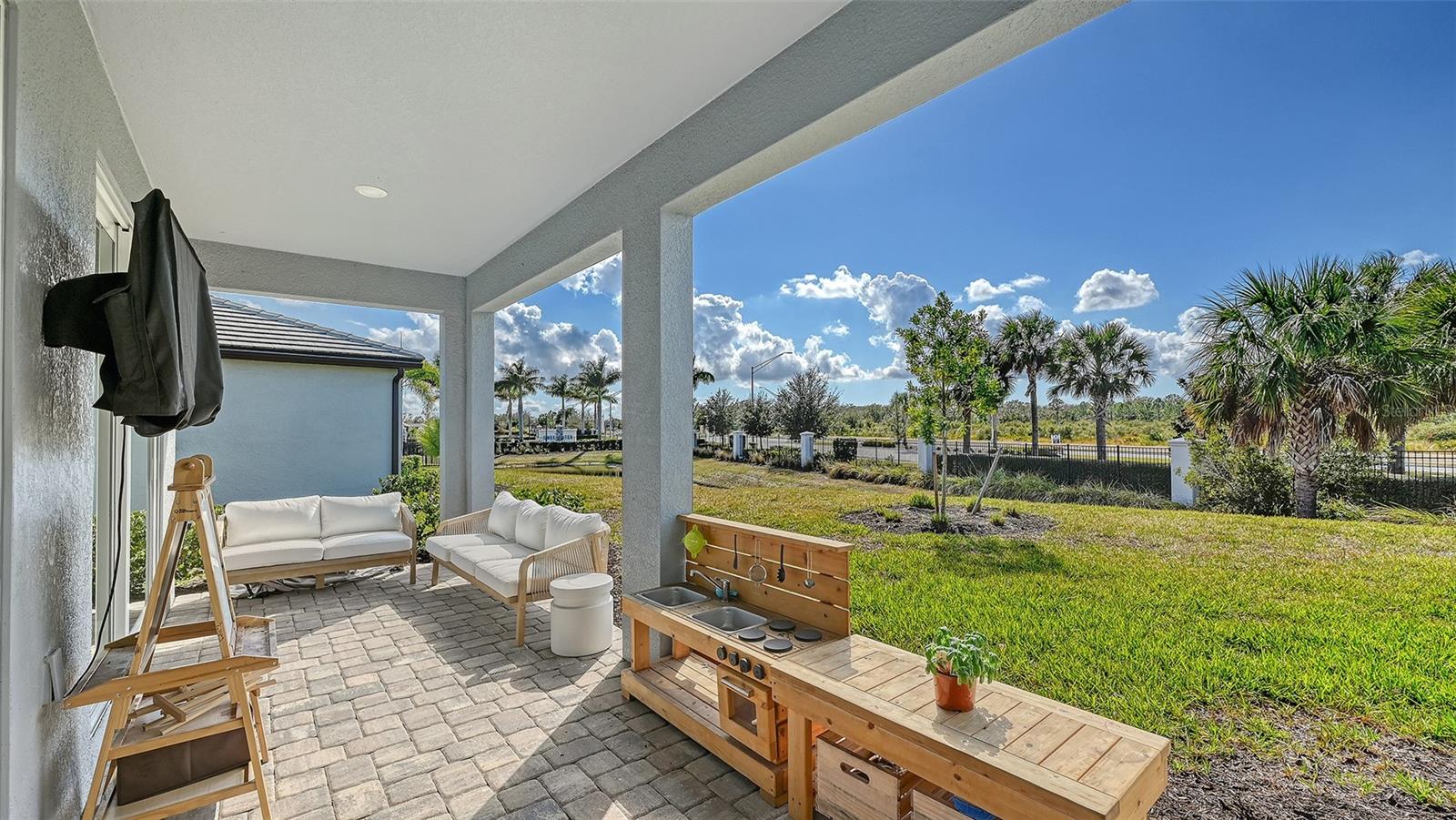 SWEETWATER AT LAKEWOOD RANCH PH I & II - Residential