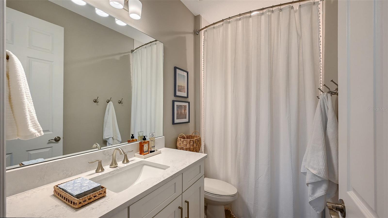 SWEETWATER AT LAKEWOOD RANCH PH I & II - Residential