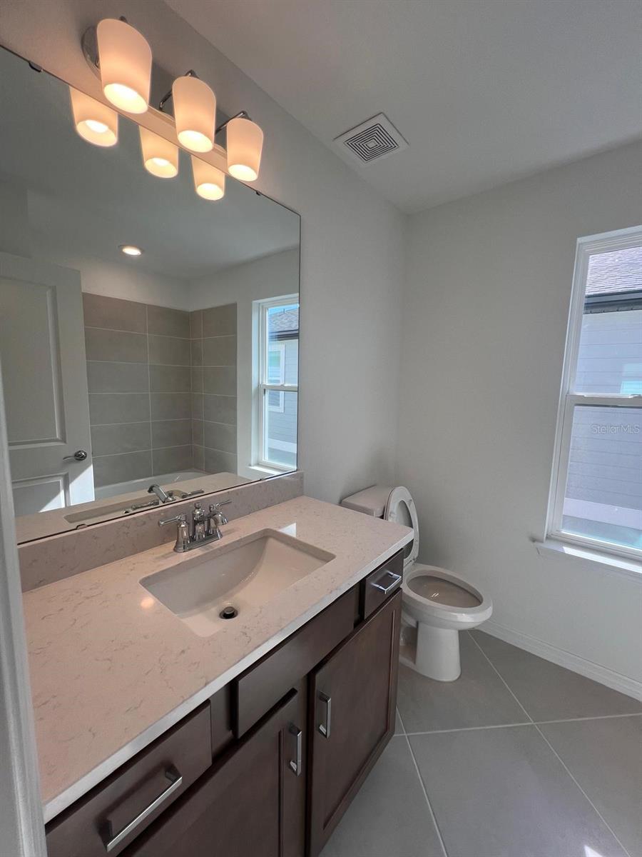 SILVERLAKE PH 1 - Residential Lease