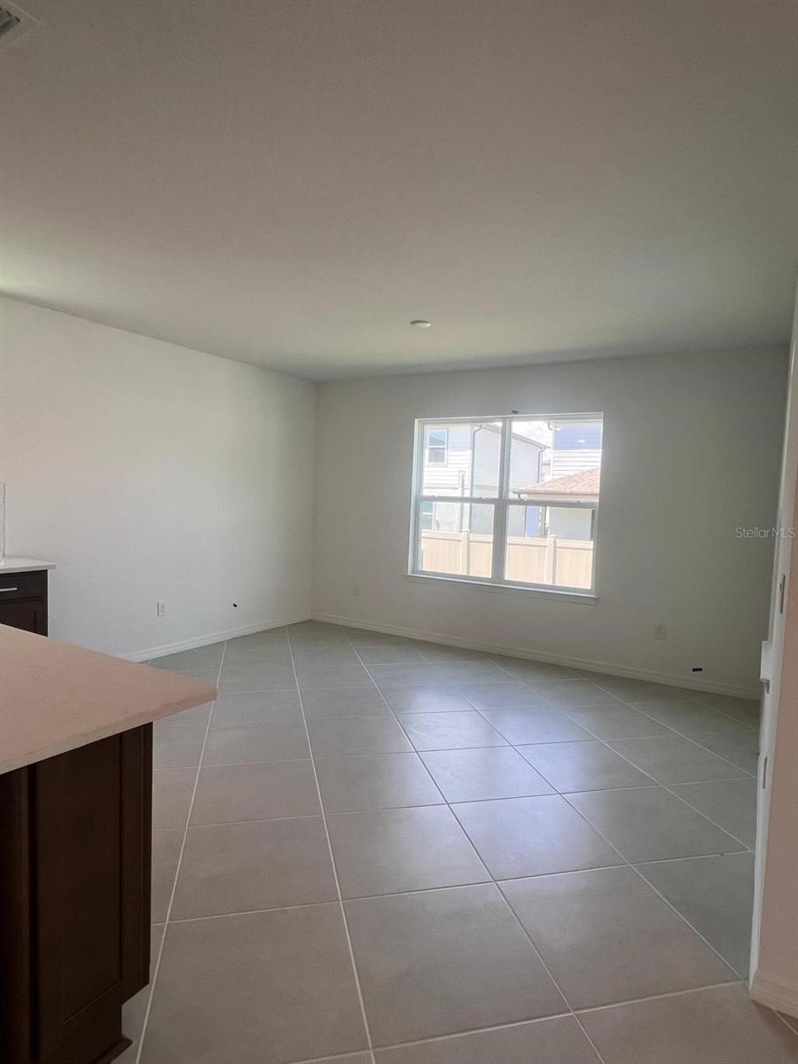 SILVERLAKE PH 1 - Residential Lease