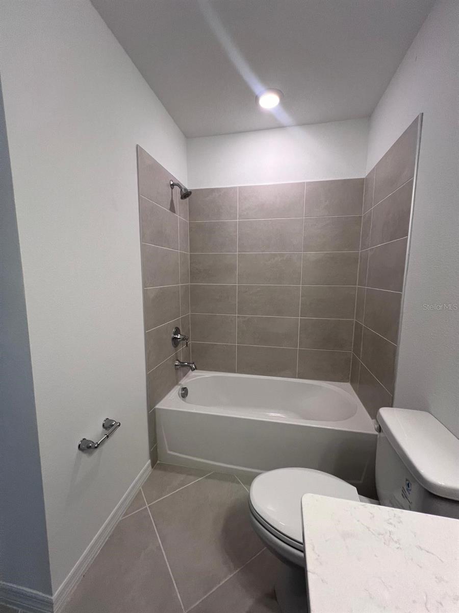 SILVERLAKE PH 1 - Residential Lease