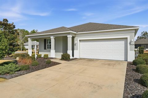 Photo of 7924 SW 85th Loop, Ocala, FL 34476 (MLS # G5108225)