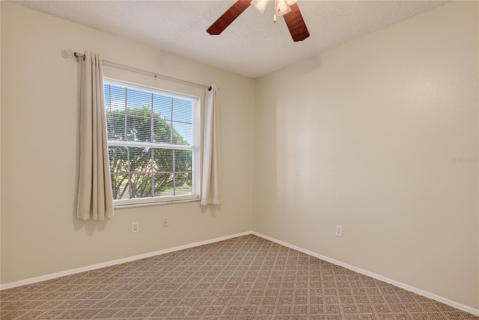 COUNTRY CLUB VLG/SILVER SPGS - Residential