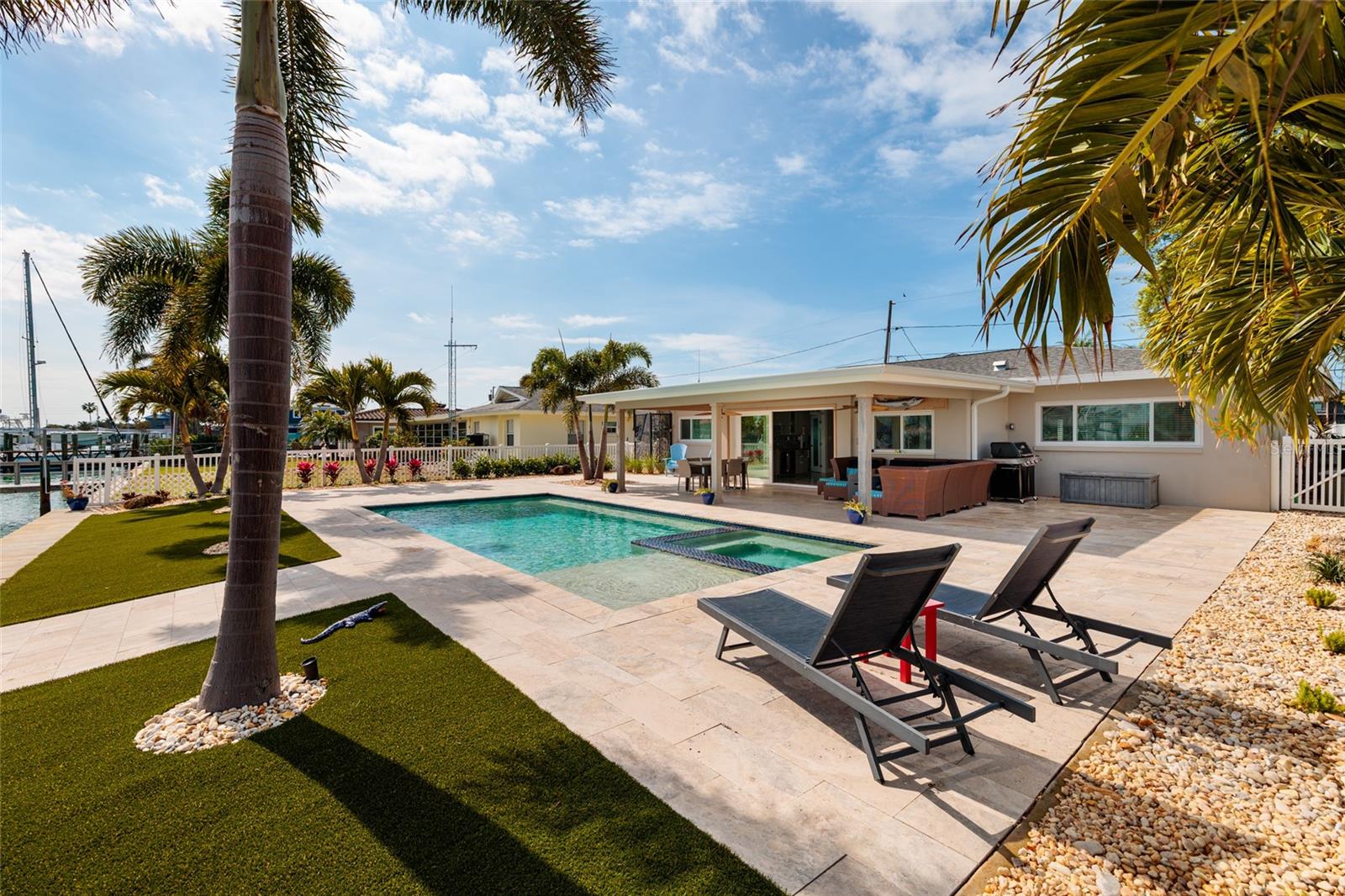 CAPRI ISLE SUB - Residential