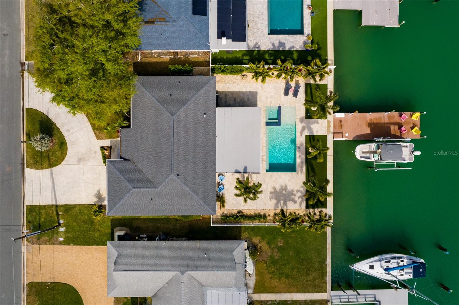 11775 E 4TH STREET E