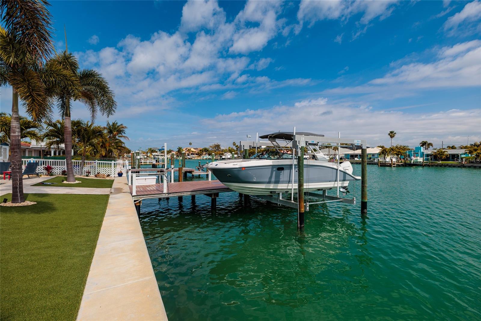 CAPRI ISLE SUB - Residential