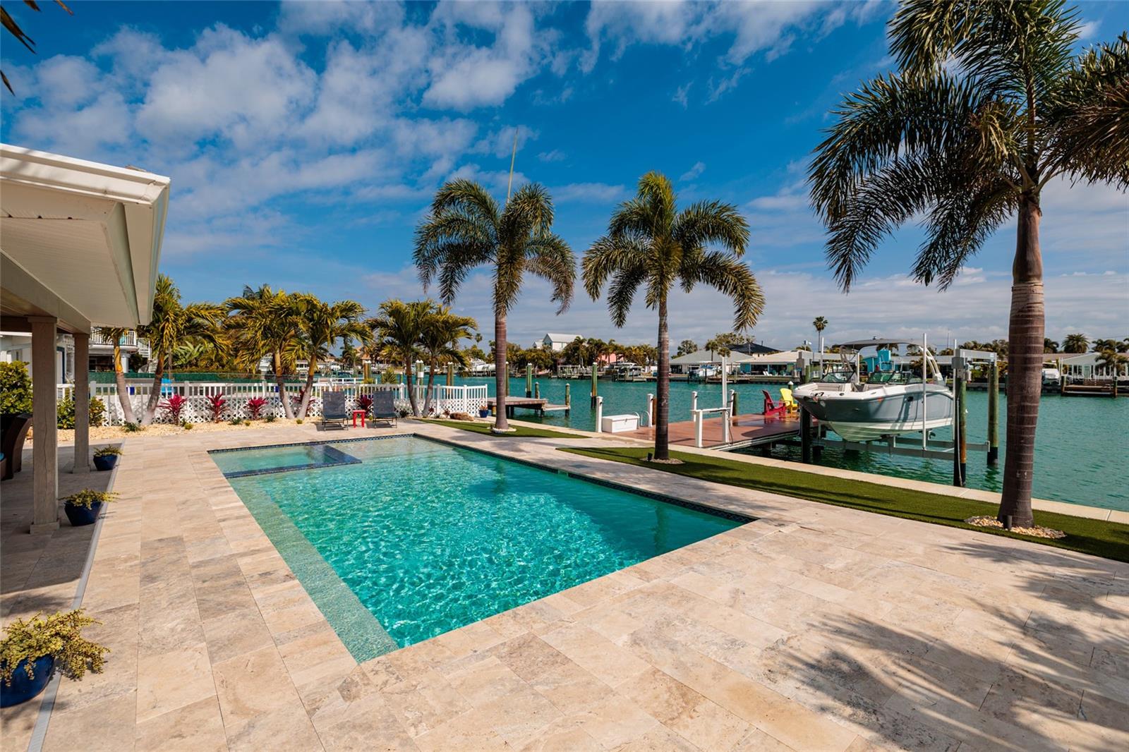 CAPRI ISLE SUB - Residential