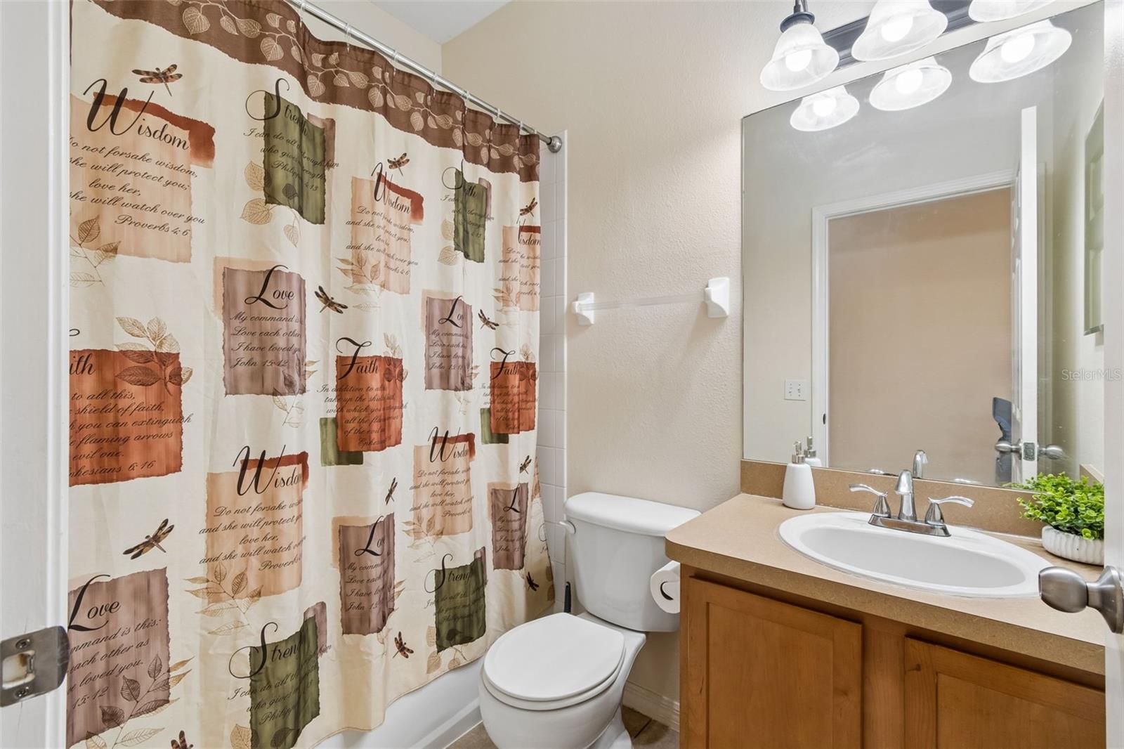 ASHTON OAKS SUB - Residential