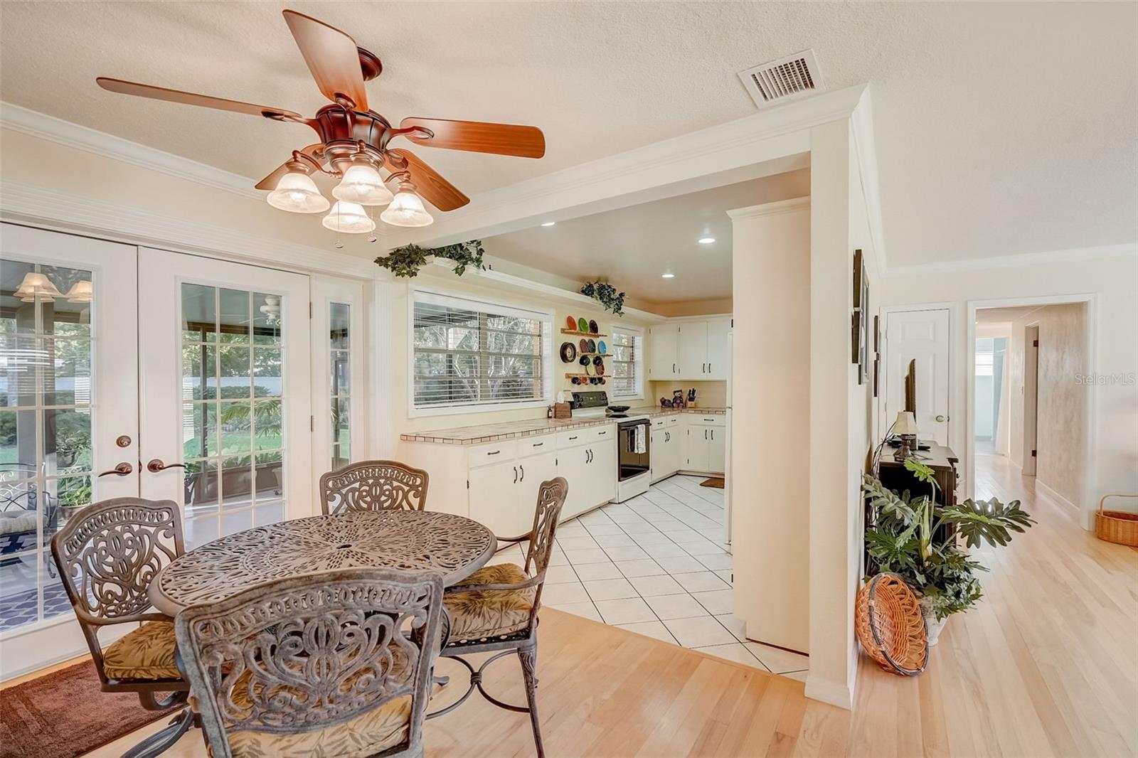 LAKE ARNOLD TERRACE ADD 01 - Residential