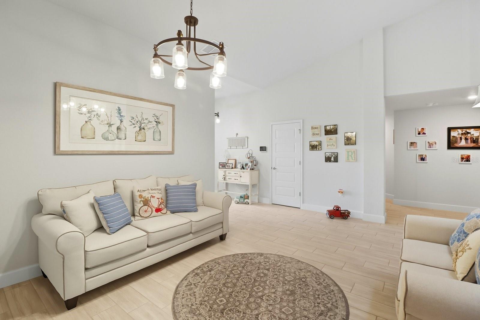 JULIETTE FALLS - Residential