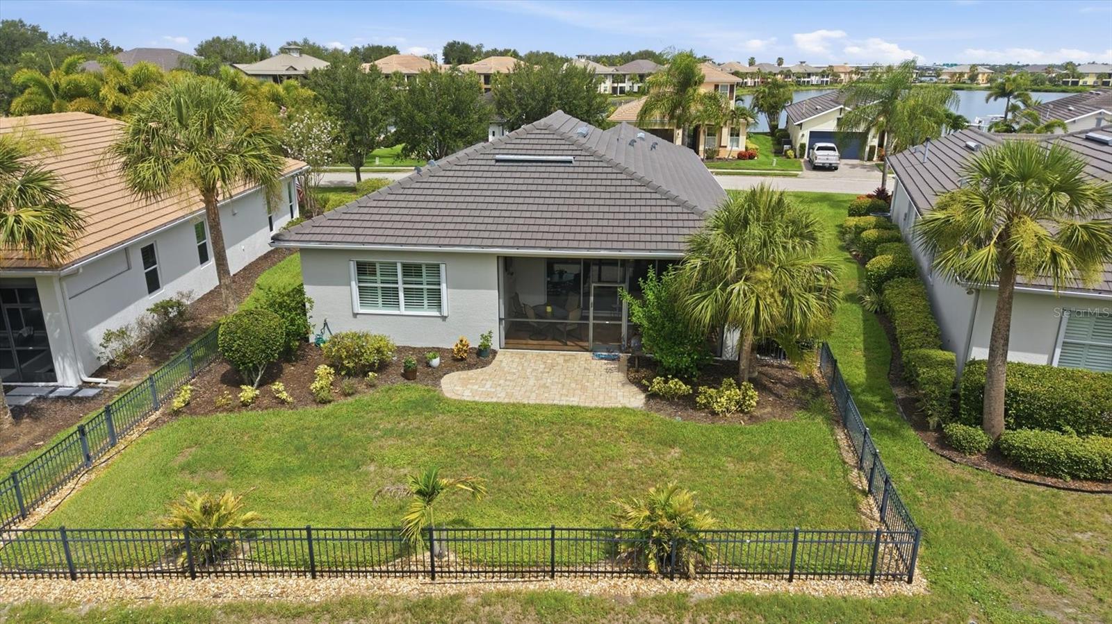 5029 LAKE OVERLOOK AVENUE, BRADENTON, FL, 34208 4 5029 LAKE OVERLOOK AVENUE