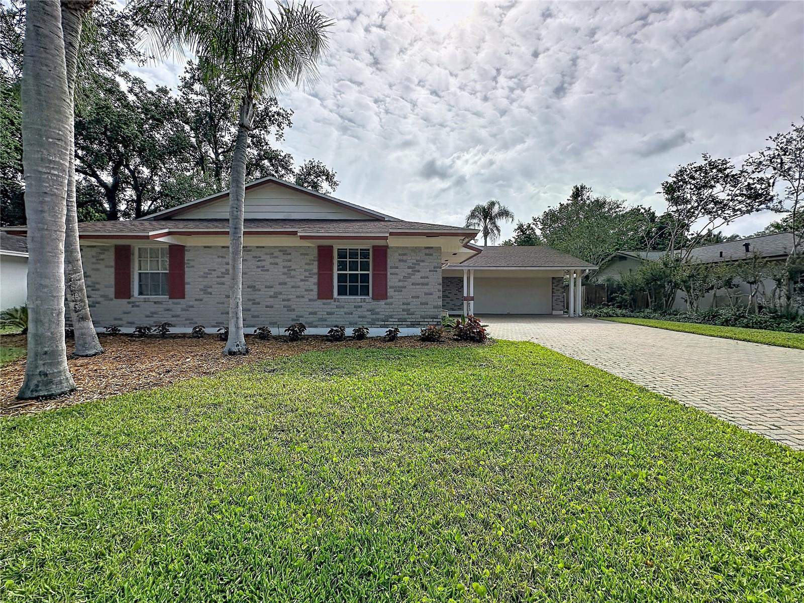 653 GREEN MEADOW AVENUE