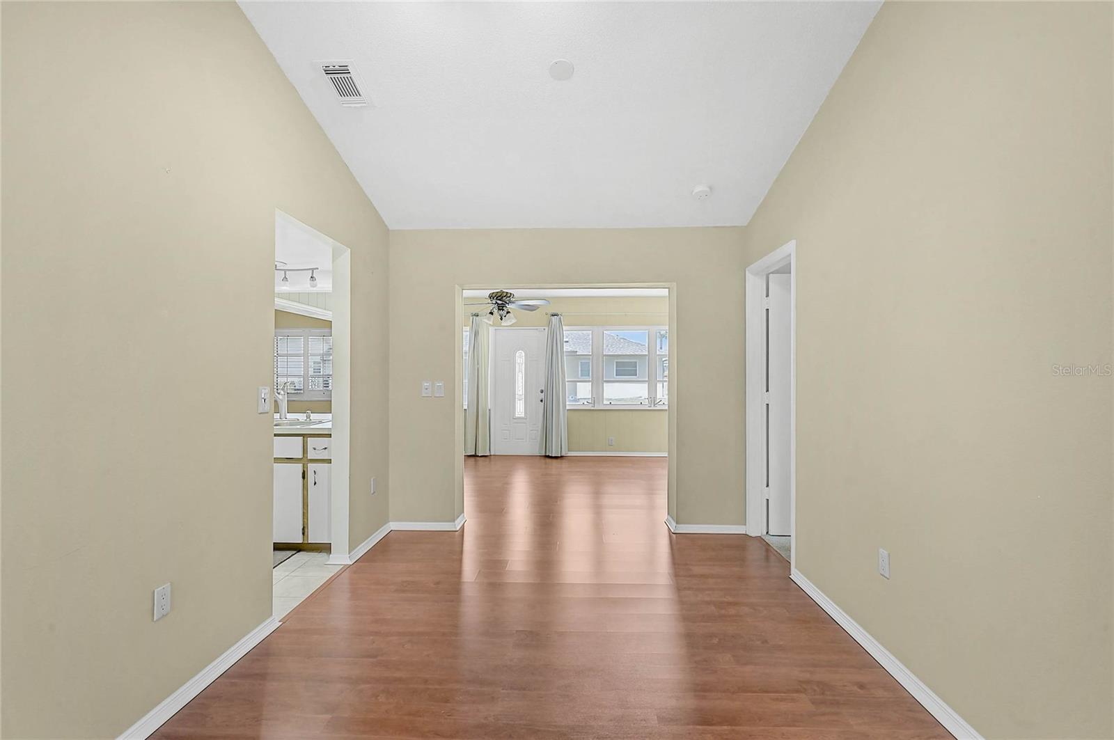 5852 LINCOLN ROAD