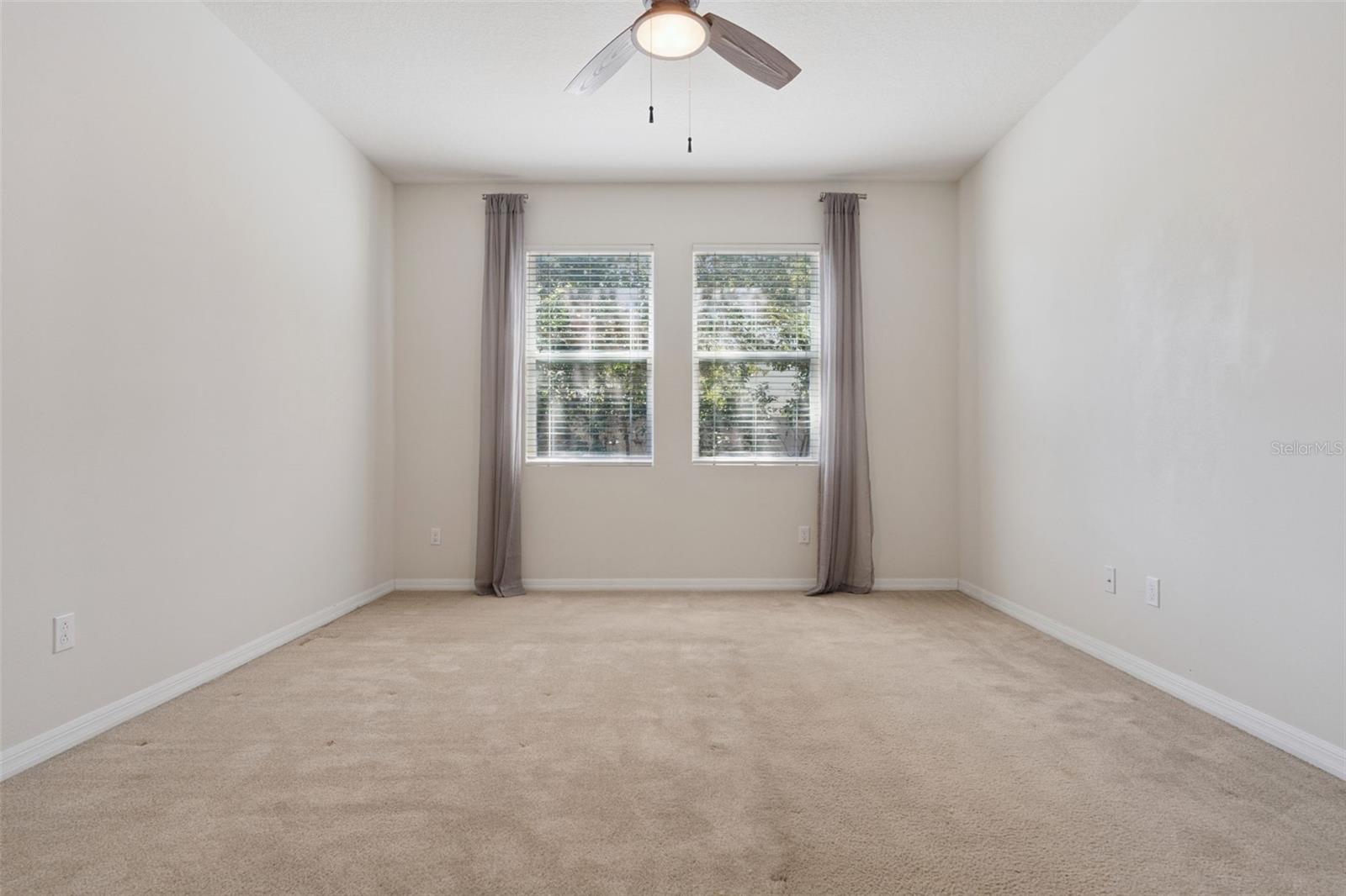 ORCHARD HILLS - Residential