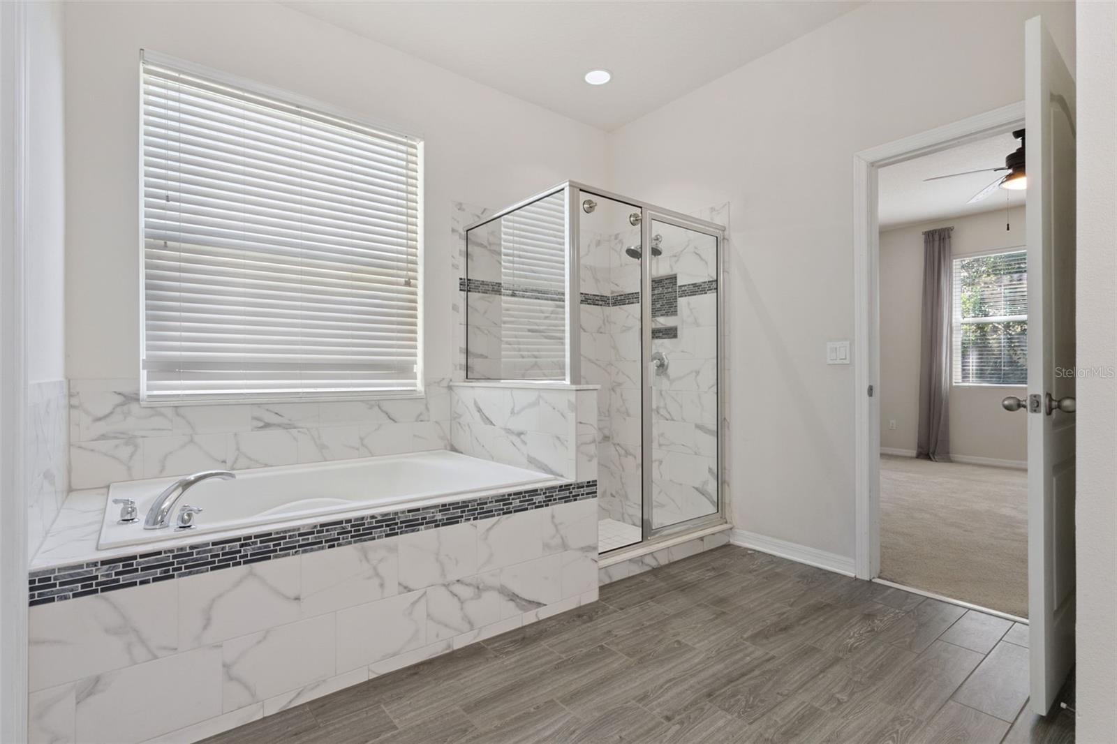 ORCHARD HILLS - Residential