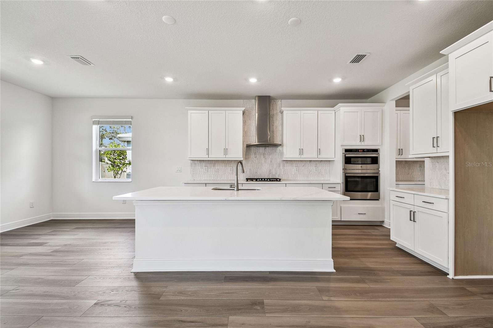 HAWKSTONE - Residential