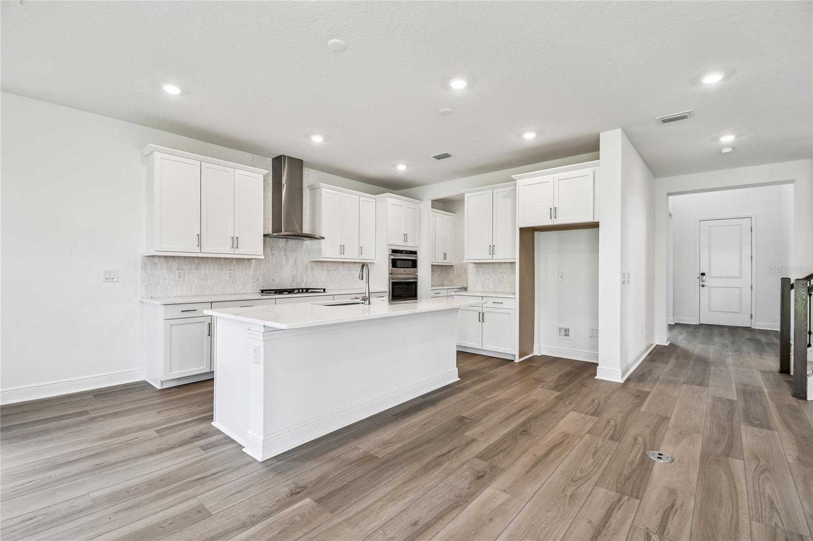 HAWKSTONE - Residential