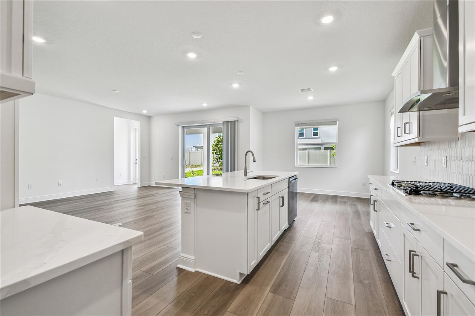 HAWKSTONE - Residential