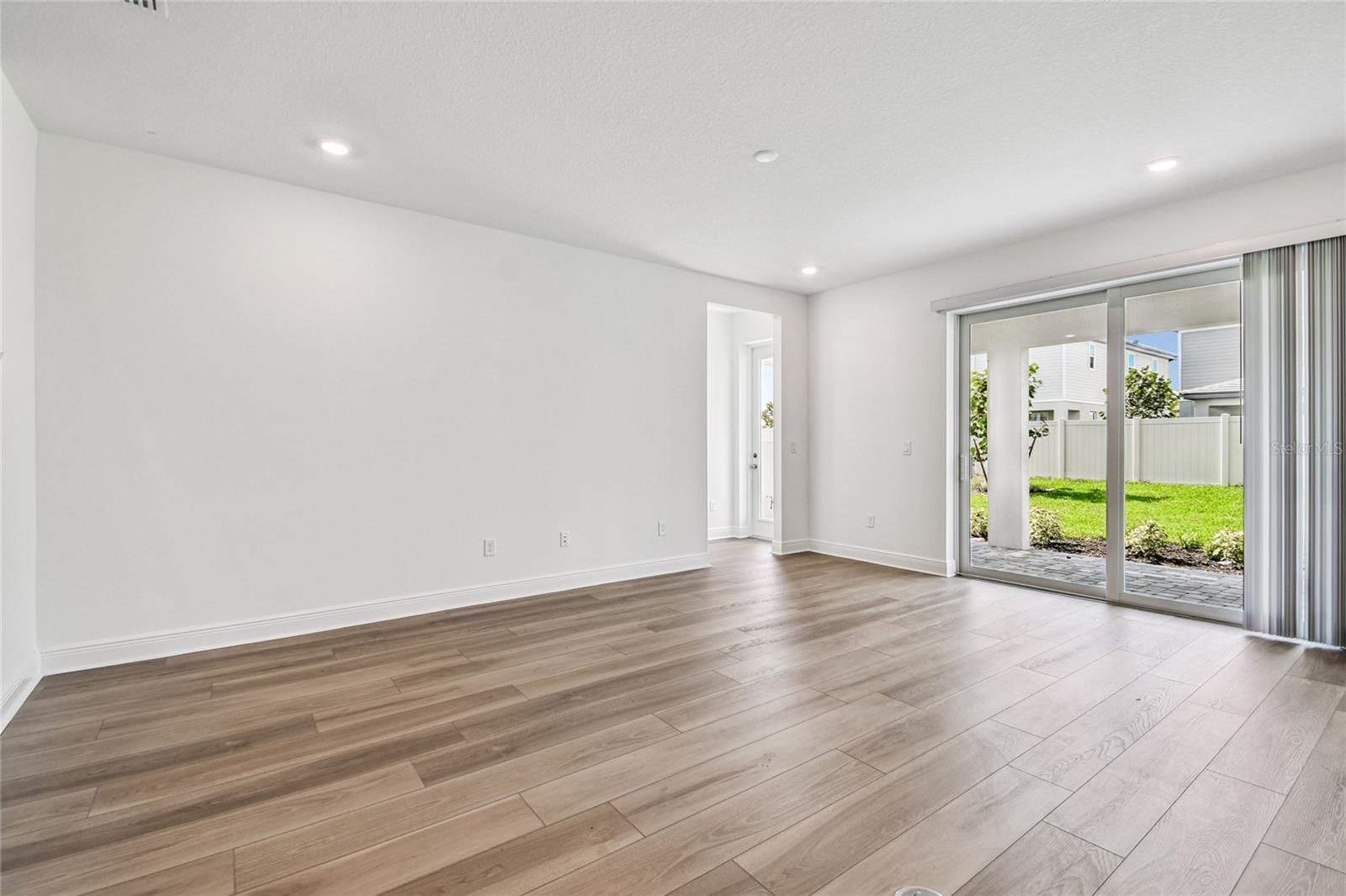 HAWKSTONE - Residential