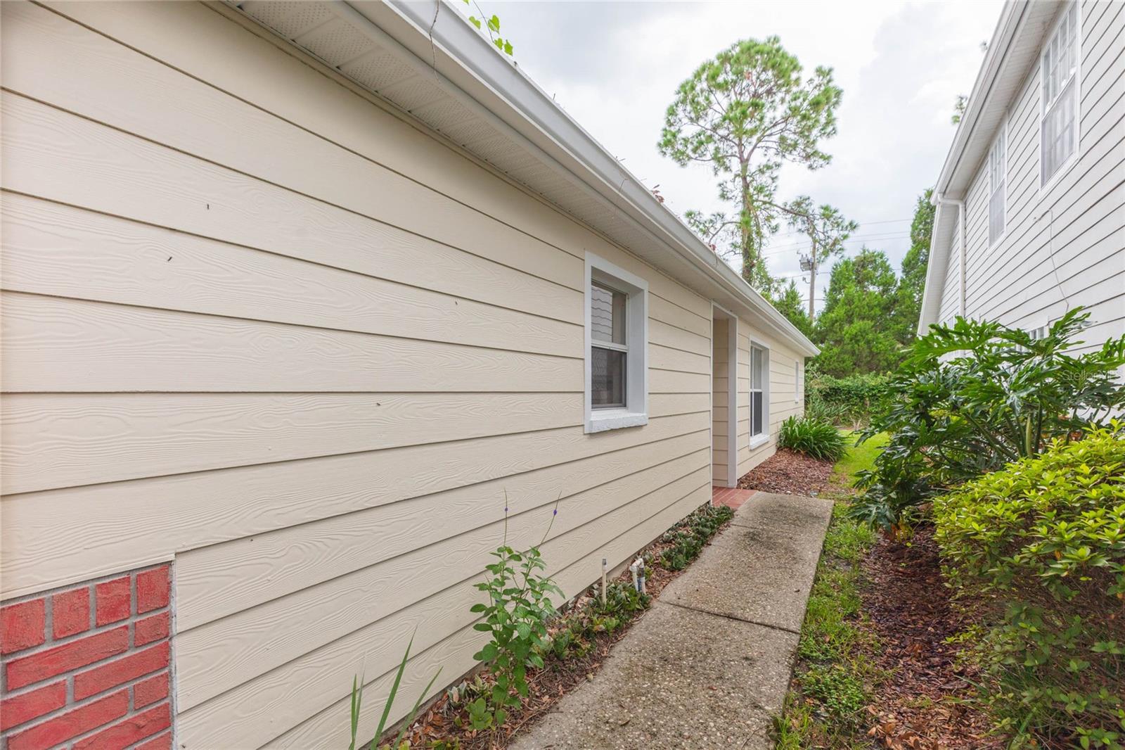 5161 STERLING MANOR DRIVE