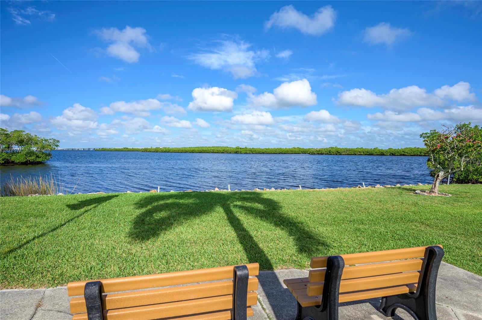 RIVER FOREST MHP - Land