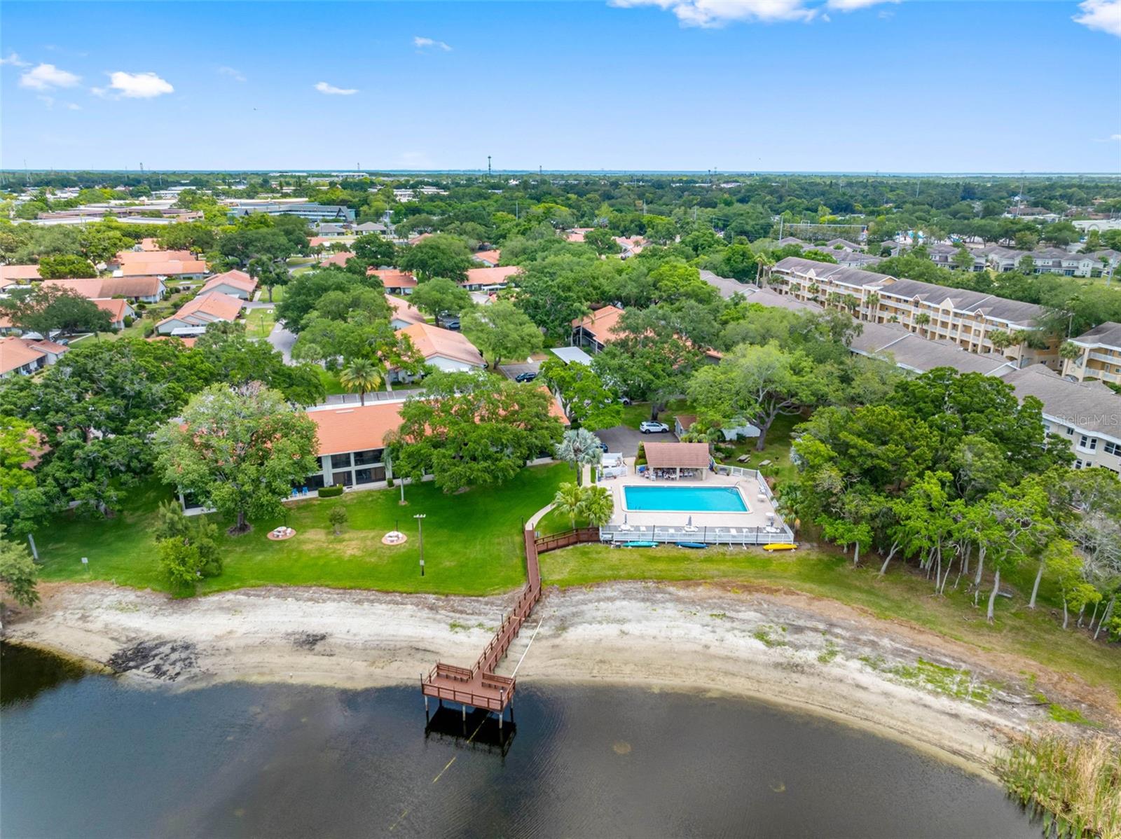 VILLAS OF LAKE ARBOR - Residential