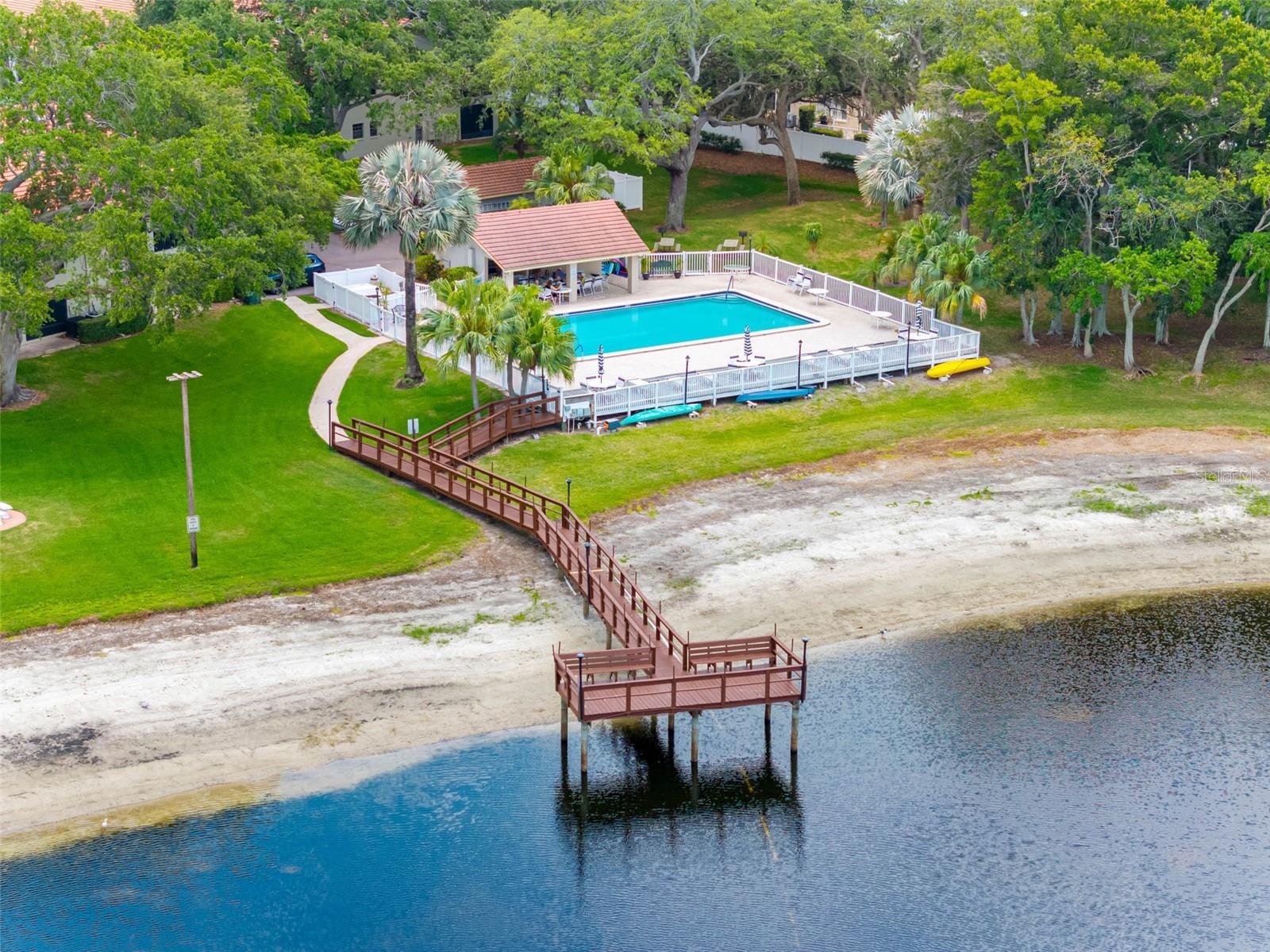 VILLAS OF LAKE ARBOR - Residential