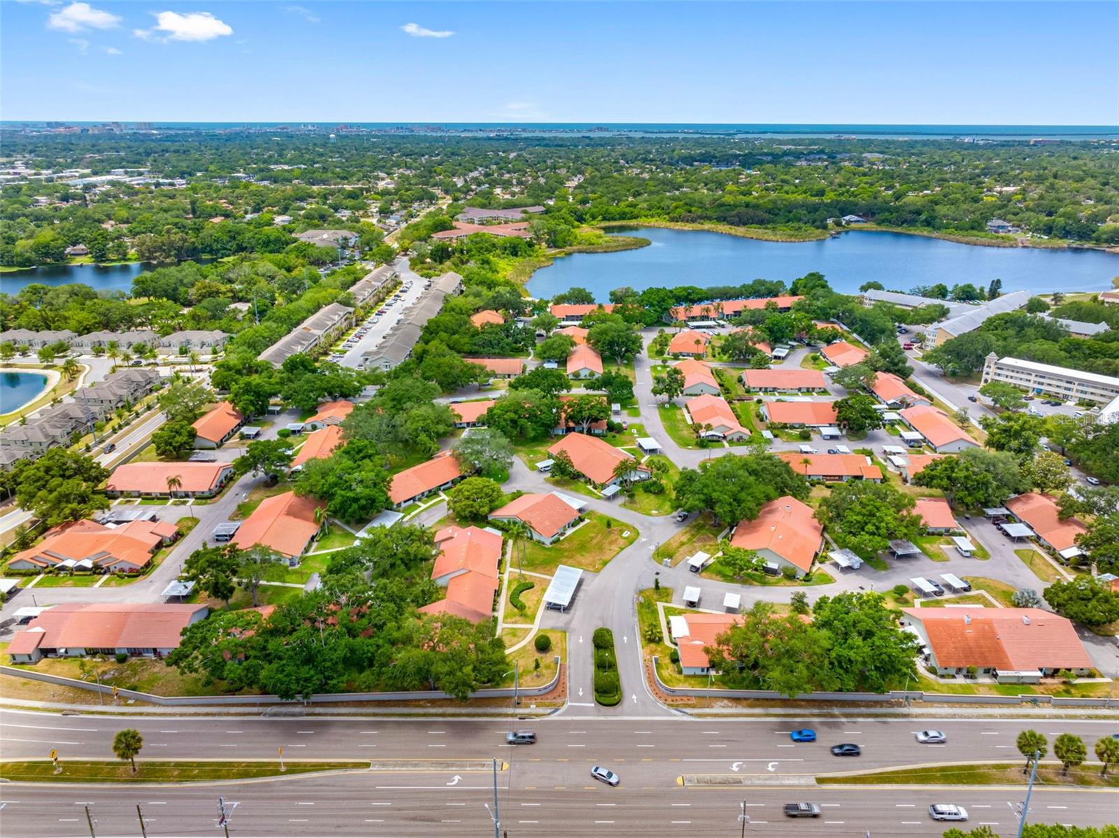 VILLAS OF LAKE ARBOR - Residential