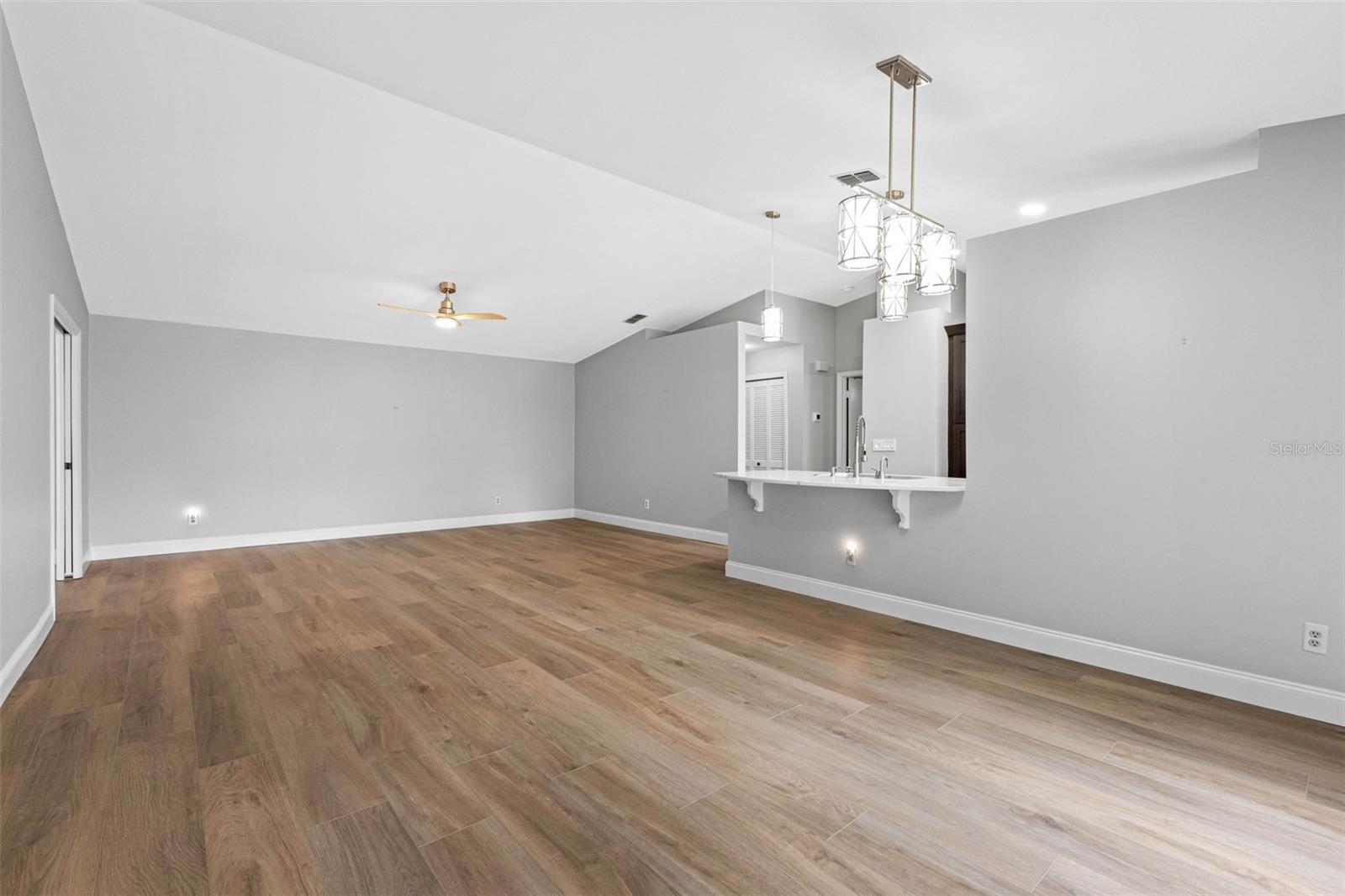 VILLAS OF LAKE ARBOR - Residential