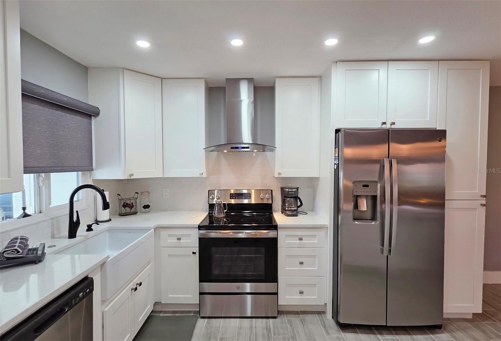 5468 RIVERBLUFF CIRCLE V-40