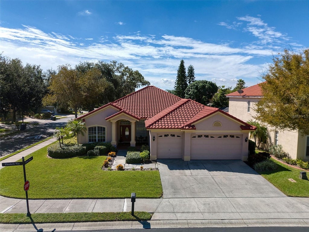 Photo of 2219 Elizabeth Way, Dunedin, FL 34698 (MLS # TB8553532)