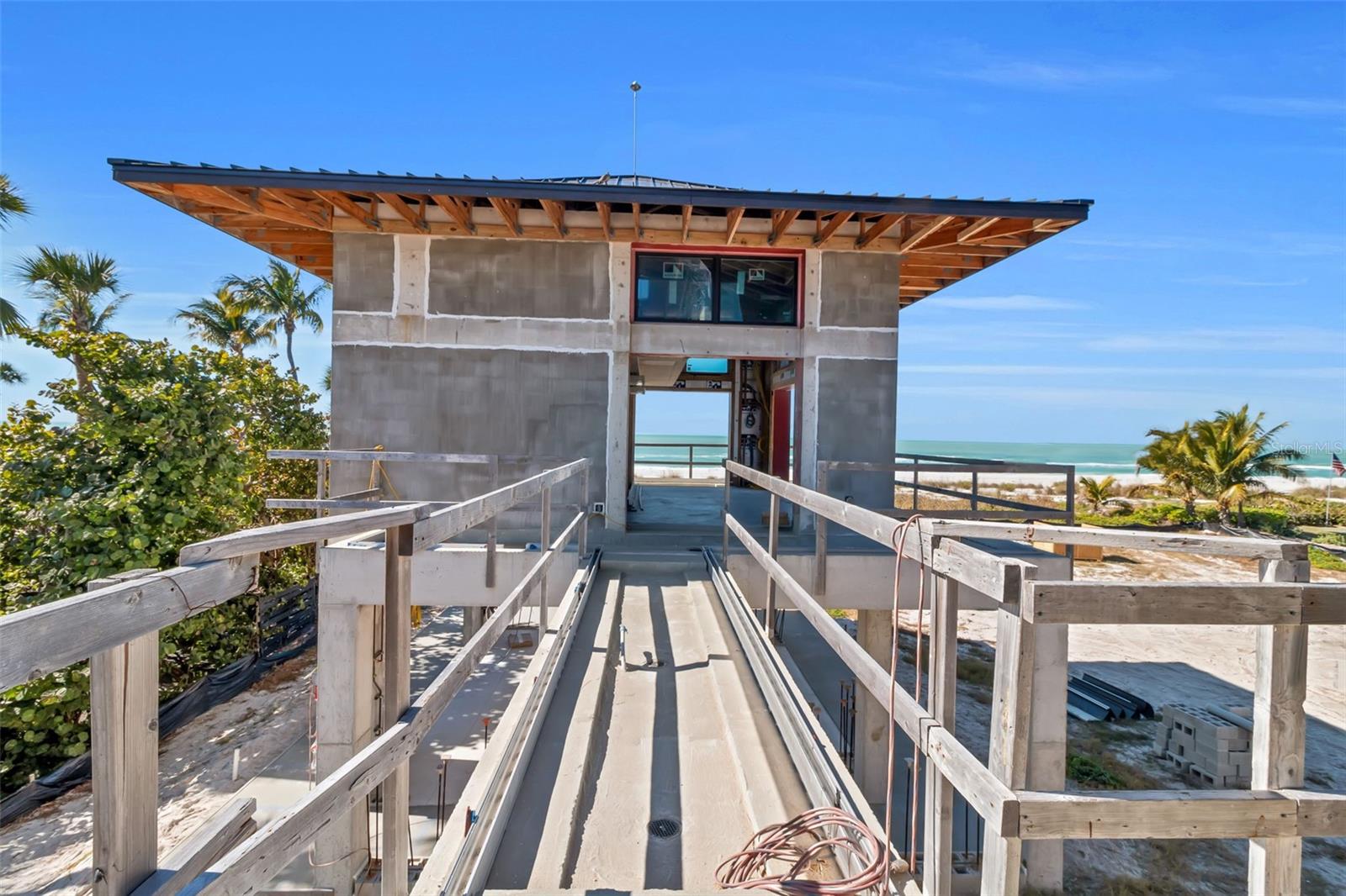LONGBOAT KEY - Residential