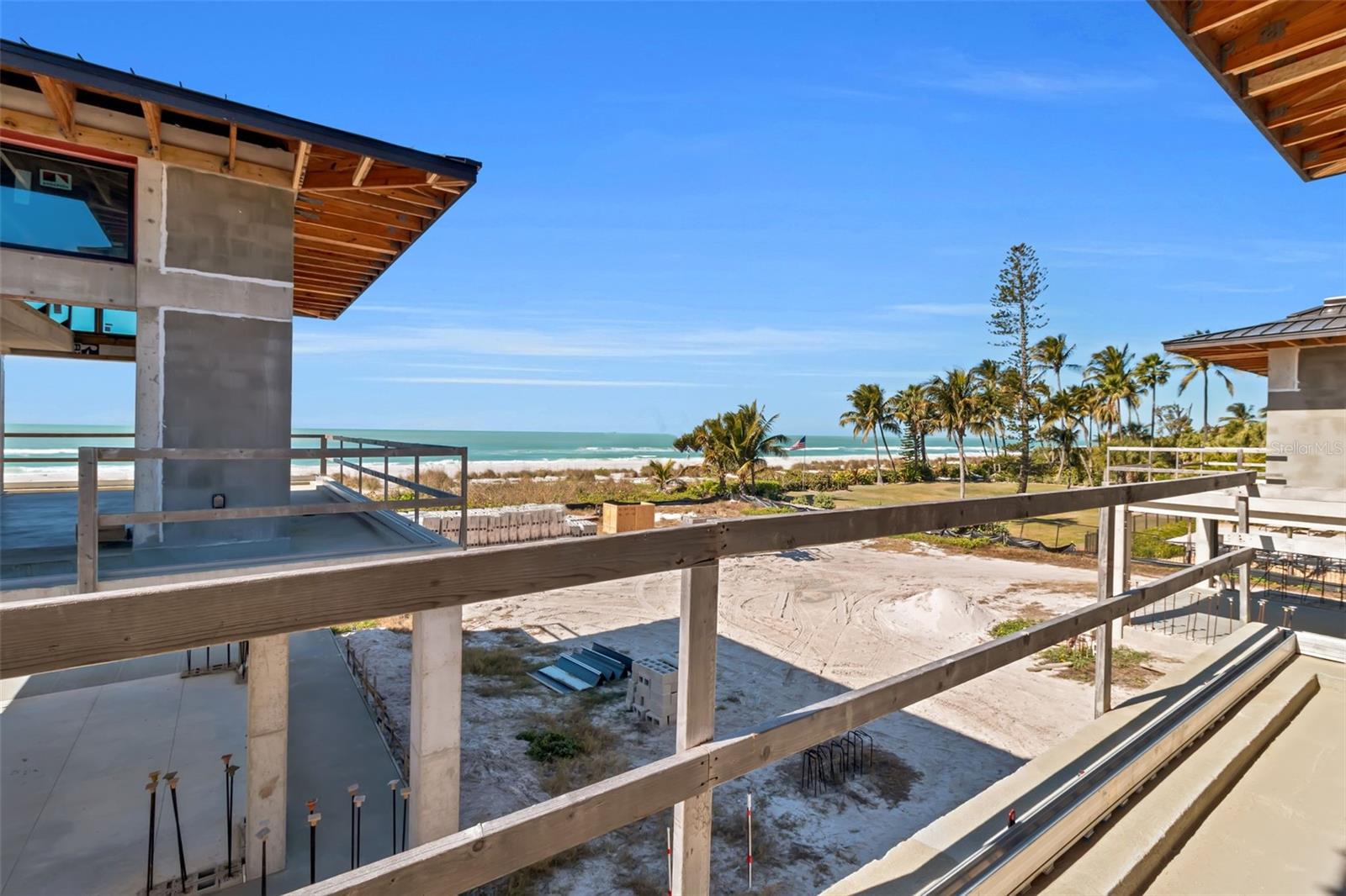 LONGBOAT KEY - Residential