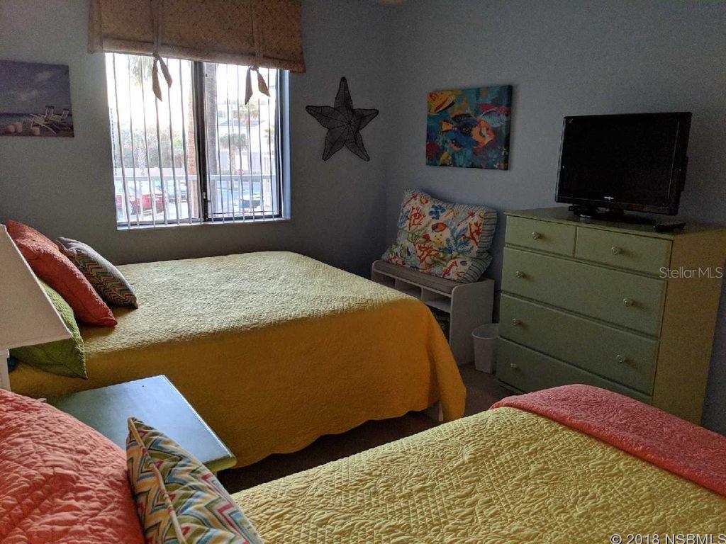 Pelican - Residential