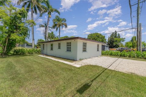 A home in NORTH FORT MYERS