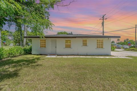 A home in NORTH FORT MYERS