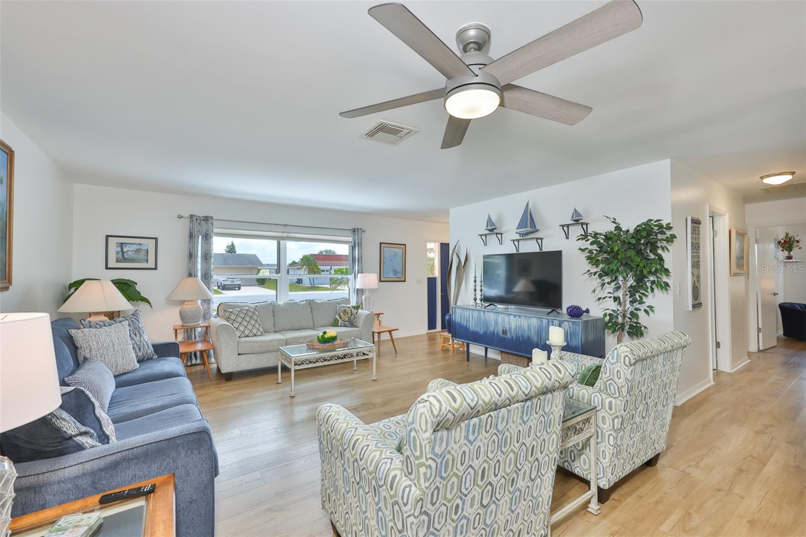 DEL WEBBS SUN CITY FLORIDA UN - Residential