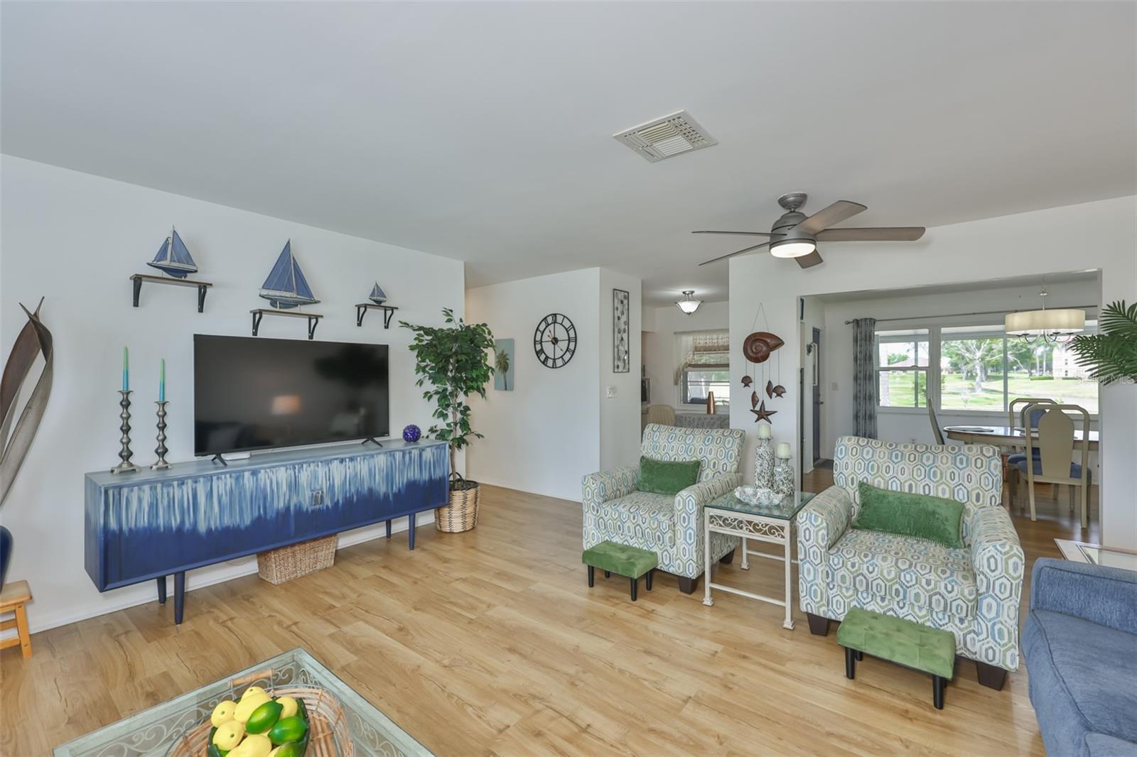 DEL WEBBS SUN CITY FLORIDA UN - Residential