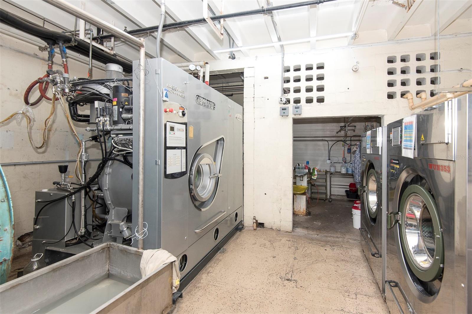 7244 - DAYTONA BEACH- MAIN ST - Commercial Sale