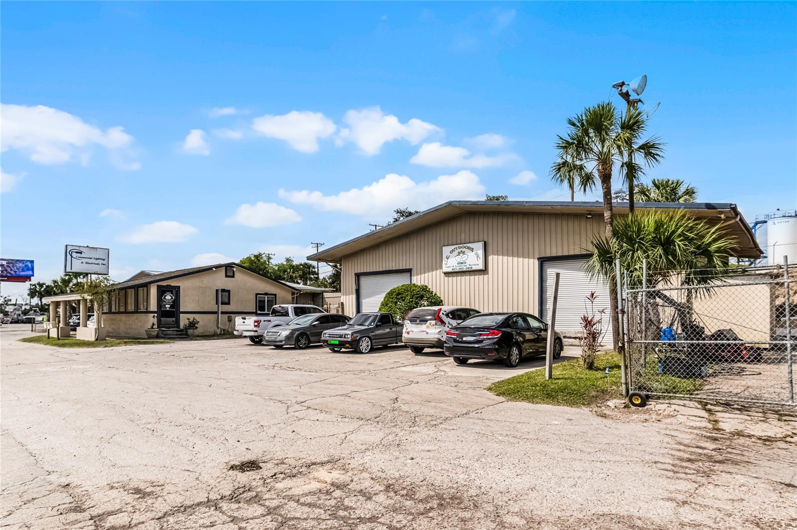 8130 N ORANGE BLOSSOM TRAIL
