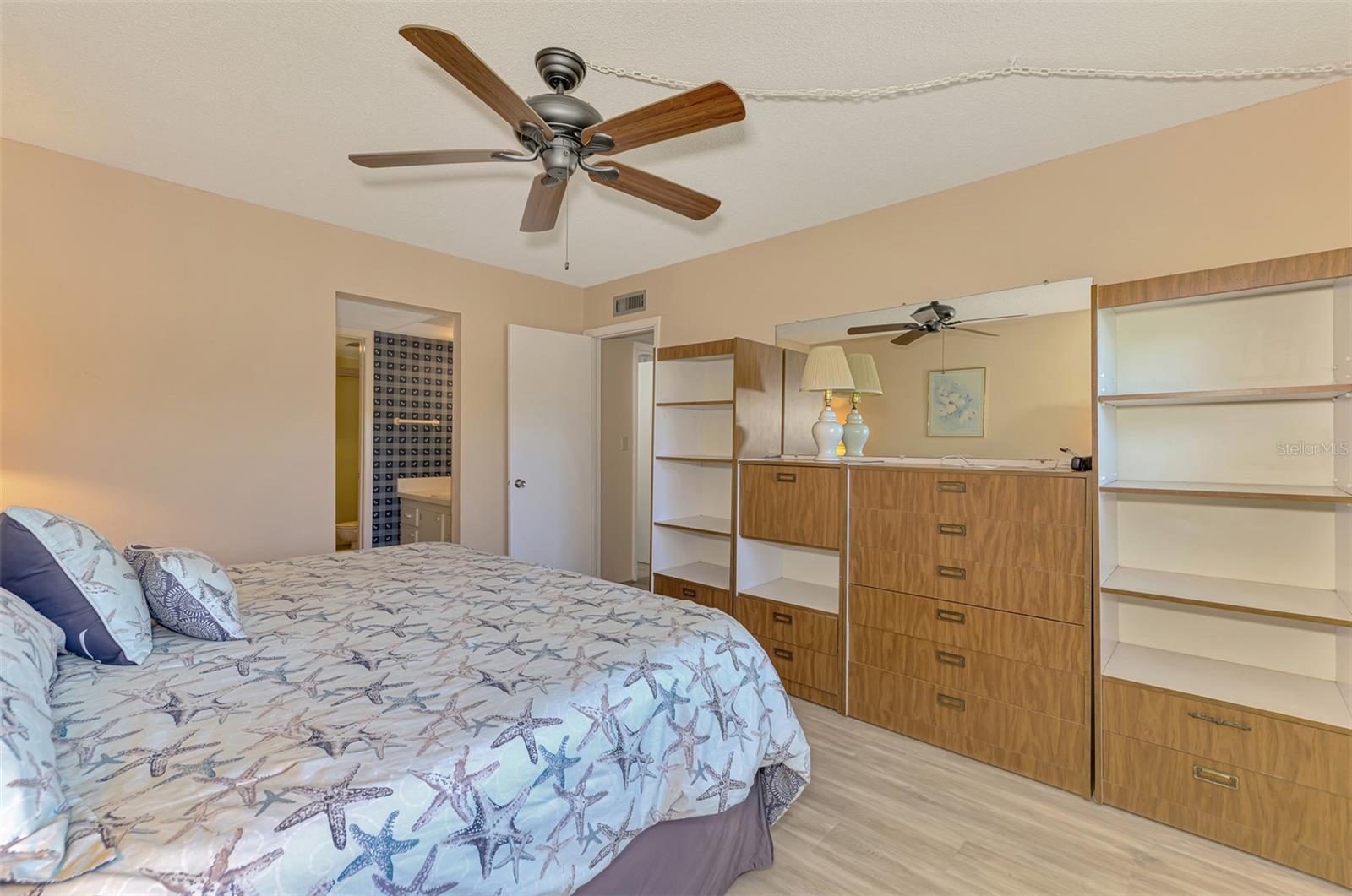 RIVERHOUSE - Residential