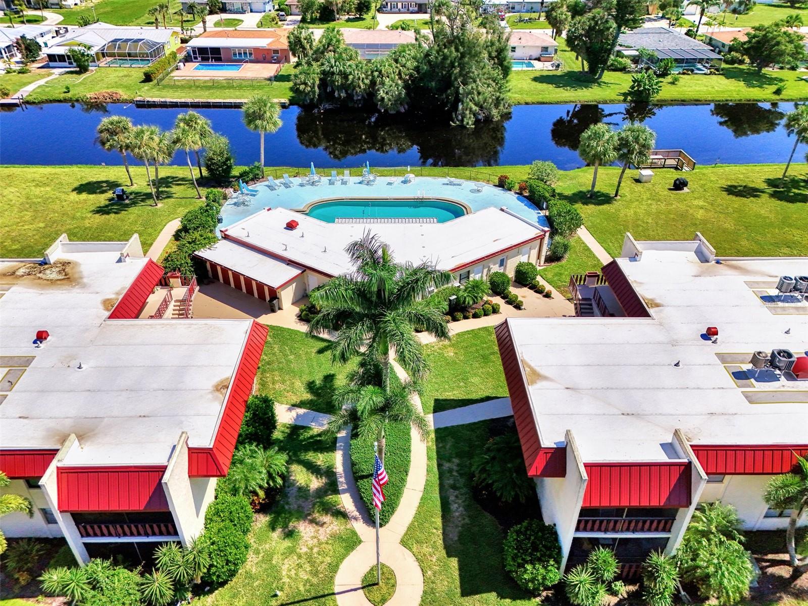 RIVERHOUSE - Residential