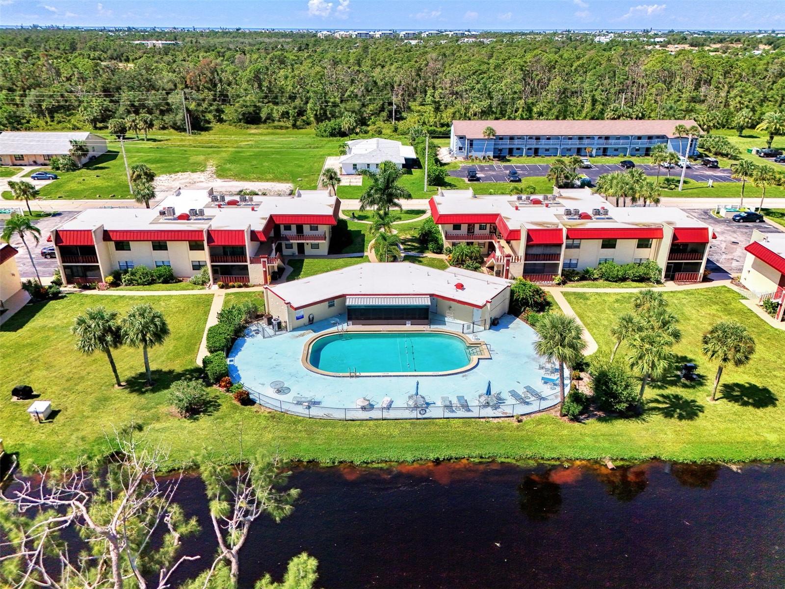 RIVERHOUSE - Residential