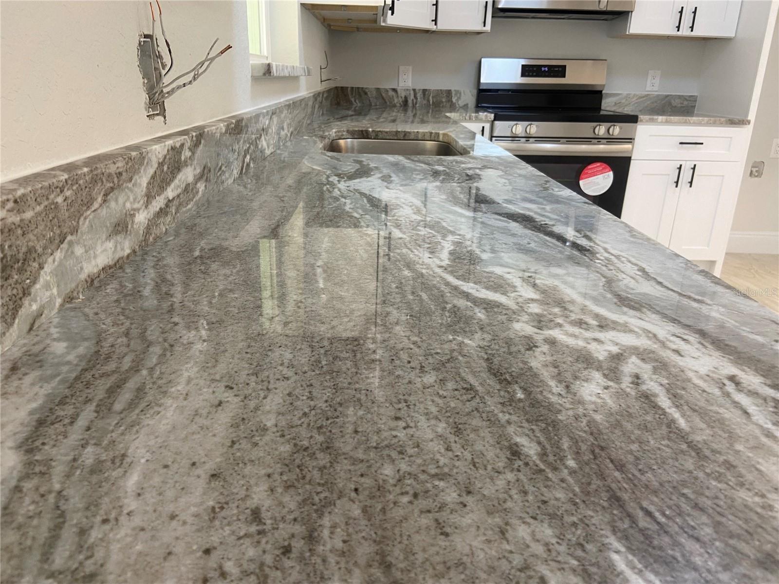 SEBRING COUNTRY ESTATE/SEB HILLS AREA - Residential