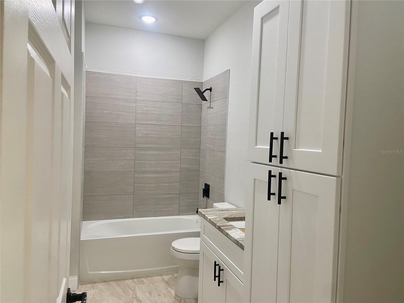 SEBRING COUNTRY ESTATE/SEB HILLS AREA - Residential