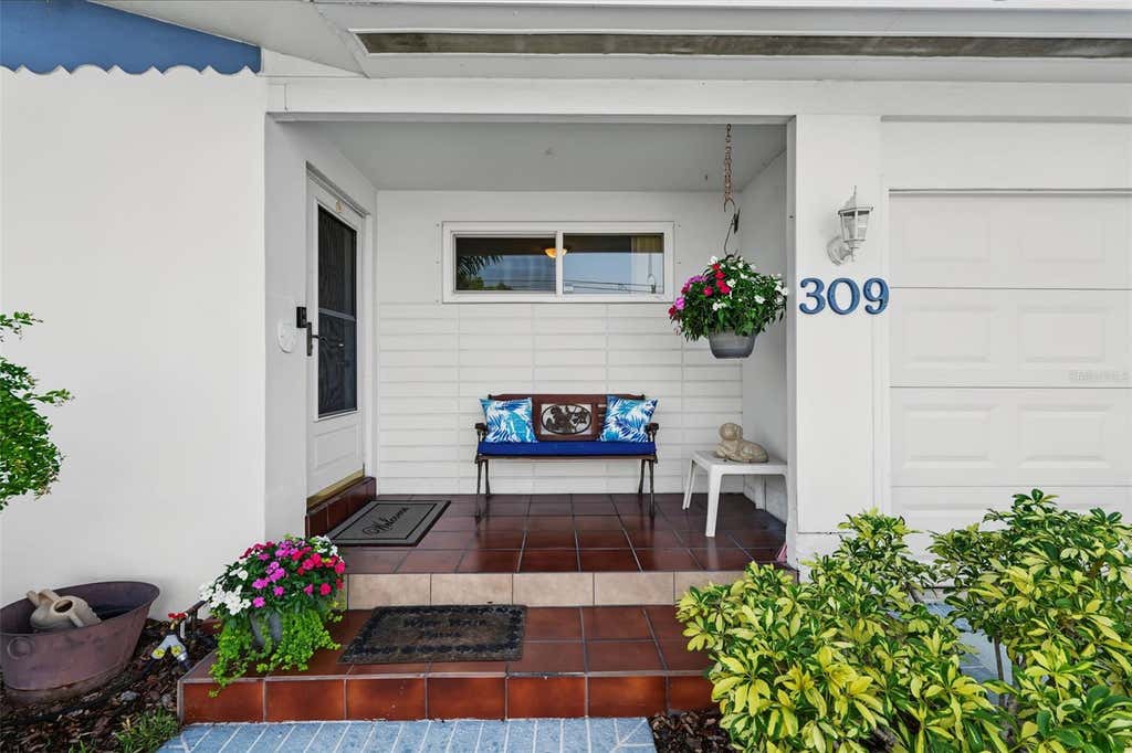 Photo of 309 Gatewood Drive, Largo, FL 33770 (MLS # TB8532927)