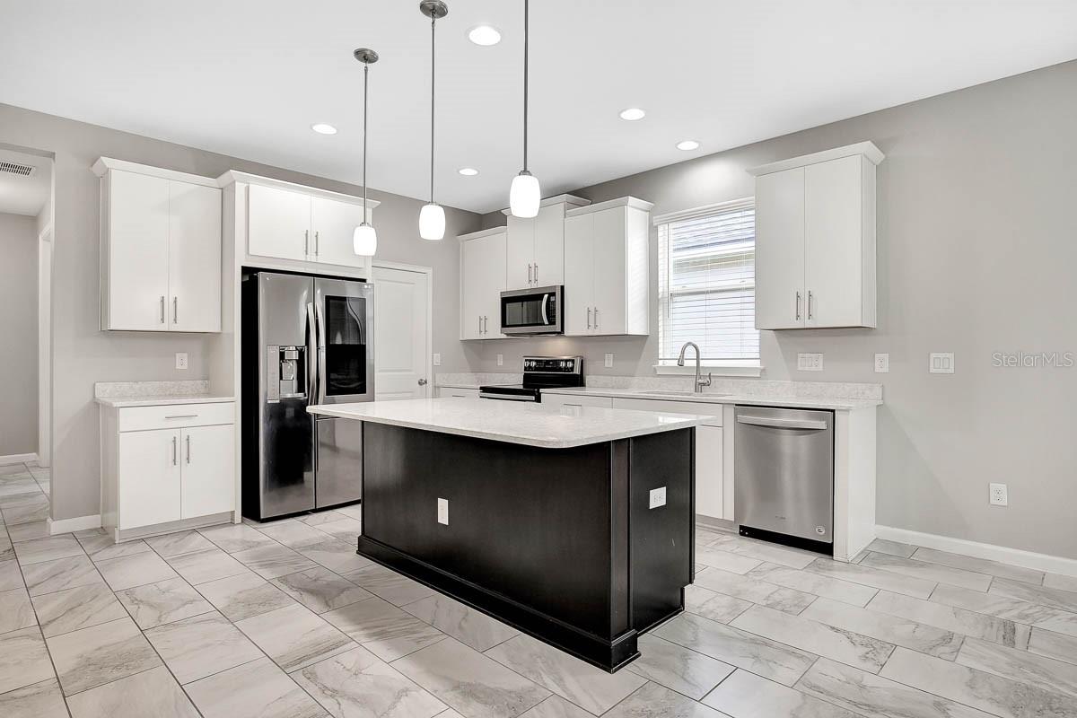 BOYETTE PARK PHASES 1A/1B/1D LOT 174 - Residential Lease