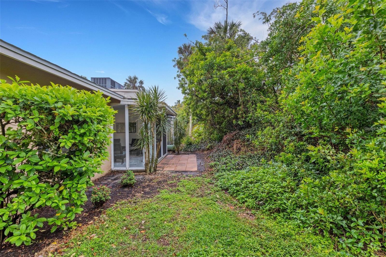 VILLAGE GARDENS PH 1 - Residential