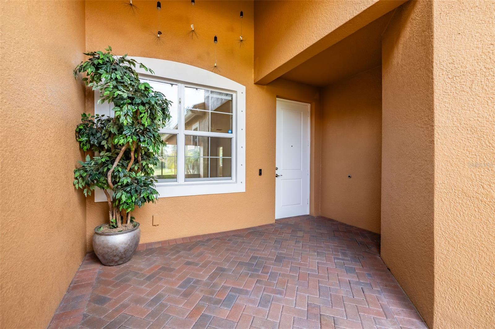 VALENCIA LAKES TR N - Residential