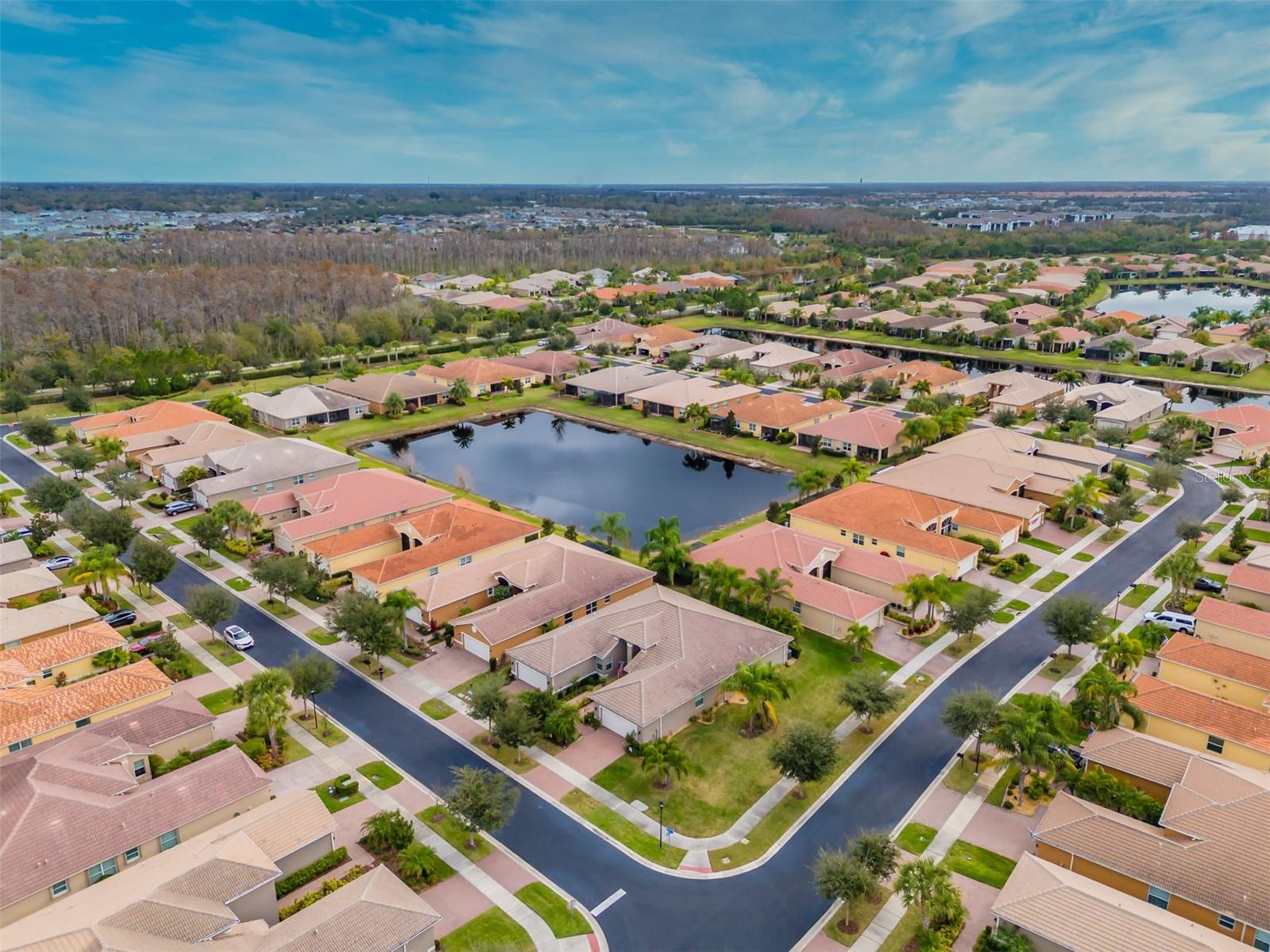 VALENCIA LAKES TR N - Residential